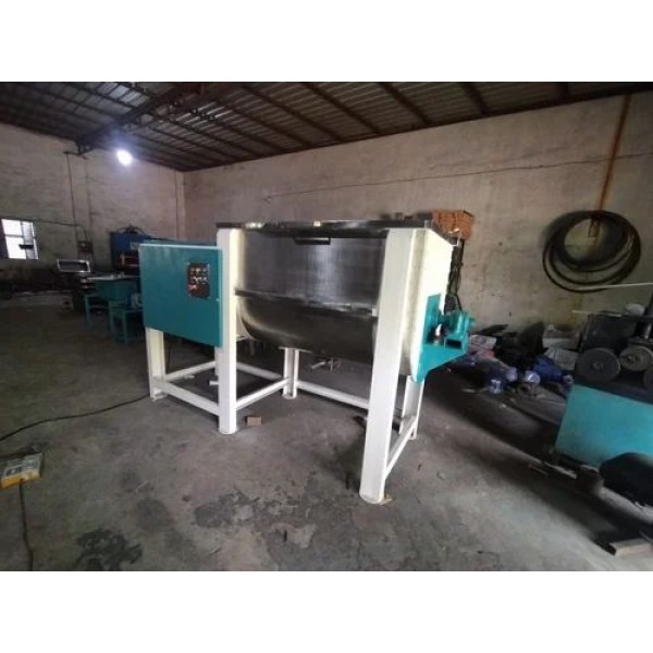 Mixer Ribbon Blender